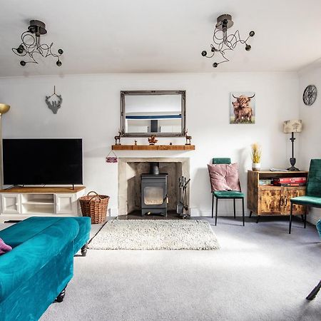 Unique 2 Bedroom In Flat Kirriemuir - Scotland Exterior foto