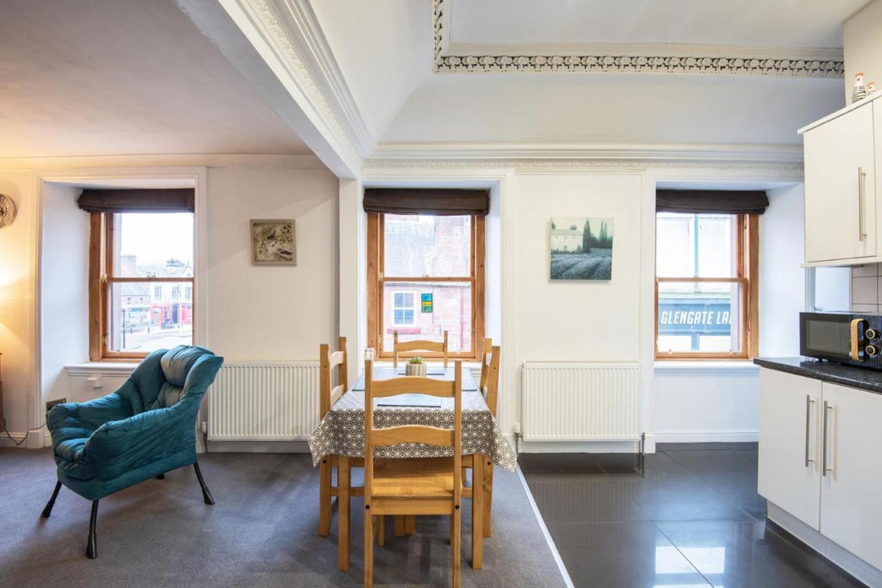 Unique 2 Bedroom In Flat Kirriemuir - Scotland Exterior foto