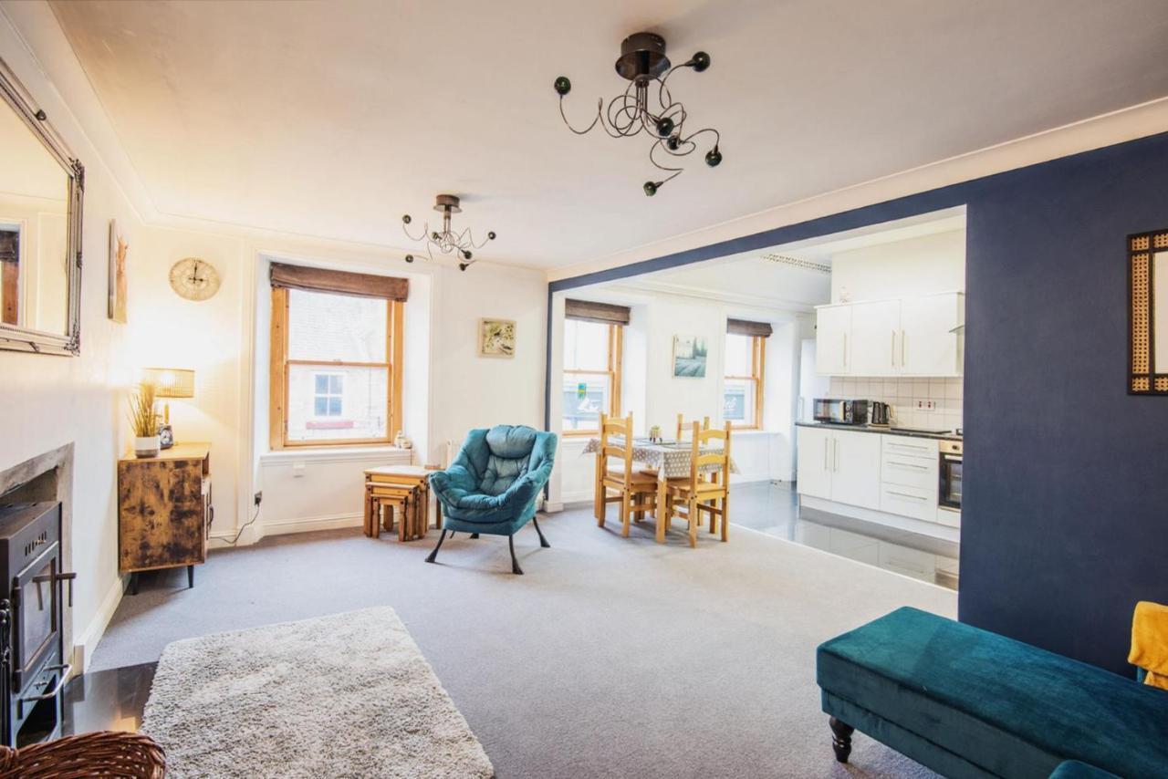 Unique 2 Bedroom In Flat Kirriemuir - Scotland Exterior foto