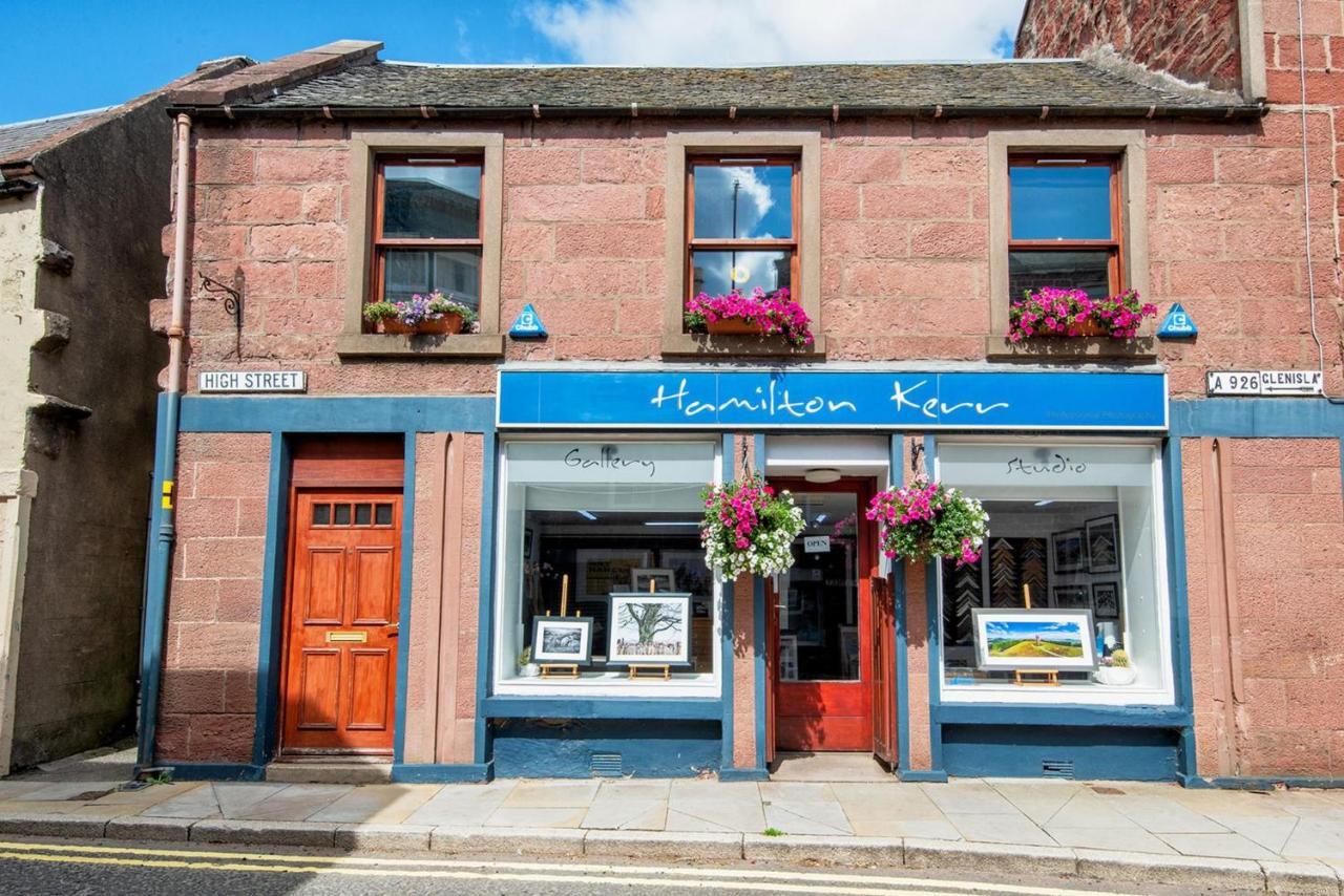 Unique 2 Bedroom In Flat Kirriemuir - Scotland Exterior foto