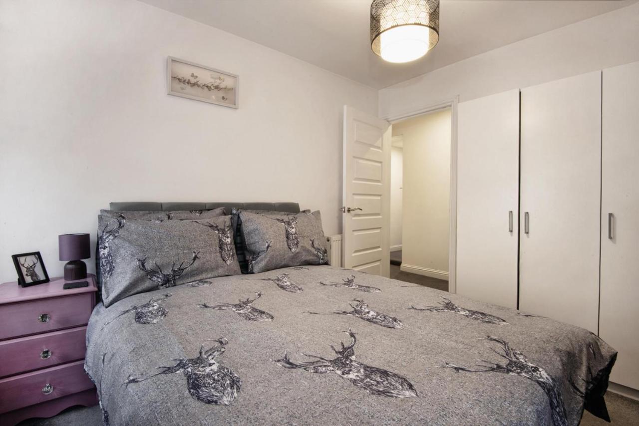 Unique 2 Bedroom In Flat Kirriemuir - Scotland Exterior foto