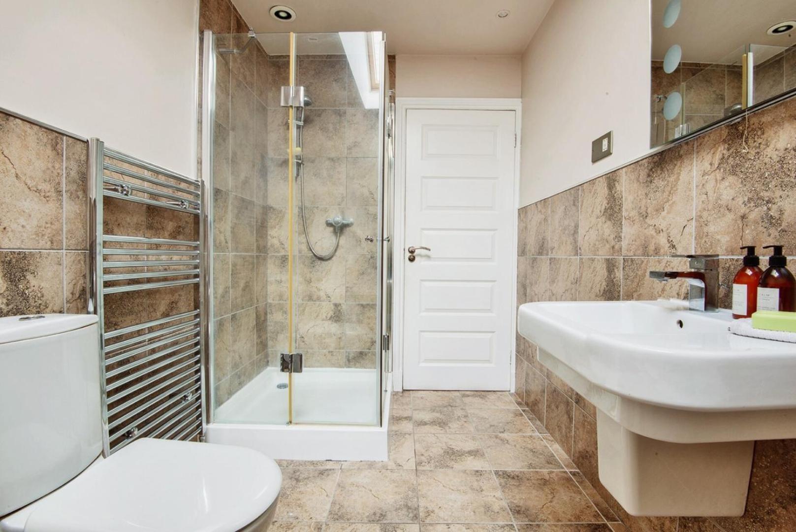 Unique 2 Bedroom In Flat Kirriemuir - Scotland Exterior foto